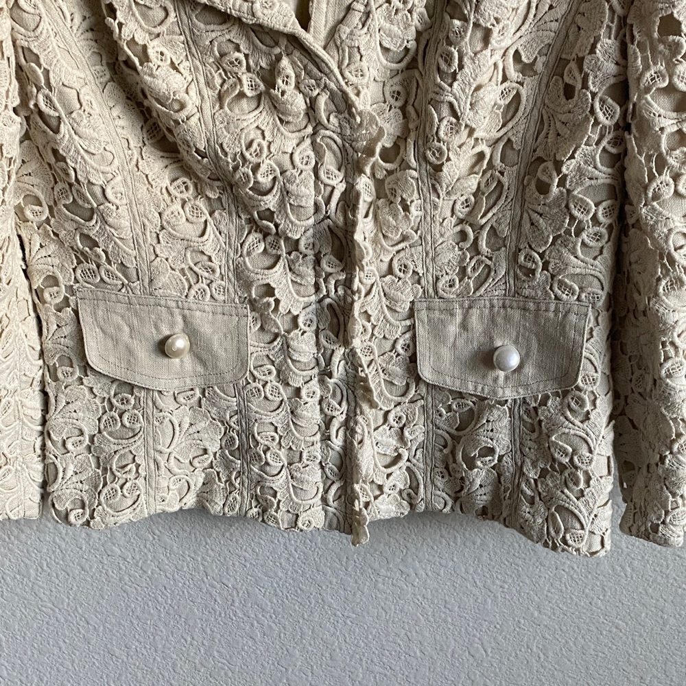 Women’s Kay Unger Cream Lace Blazer - Picture 4 of 16